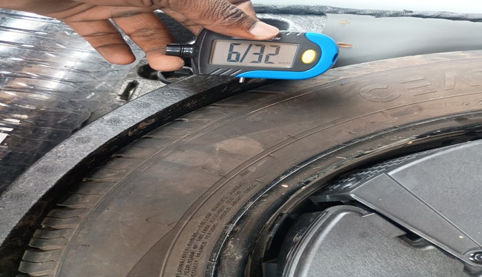 2022 Skoda SLAVIA STYLE 1.0L TSI MT, Petrol, Manual, 75,700 km, tyre