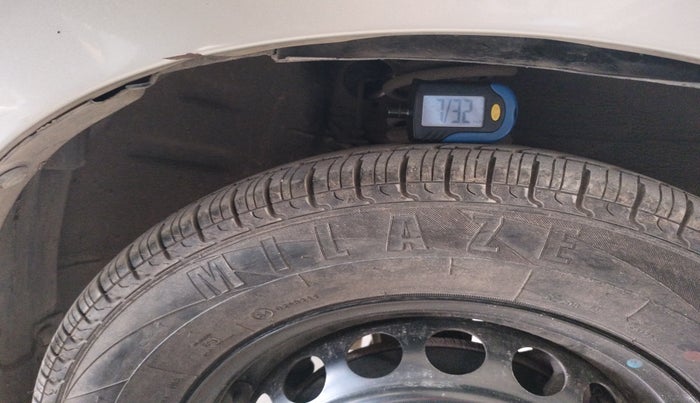 2017 Maruti Alto 800 VXI, Petrol, Manual, 31,267 km, tyre
