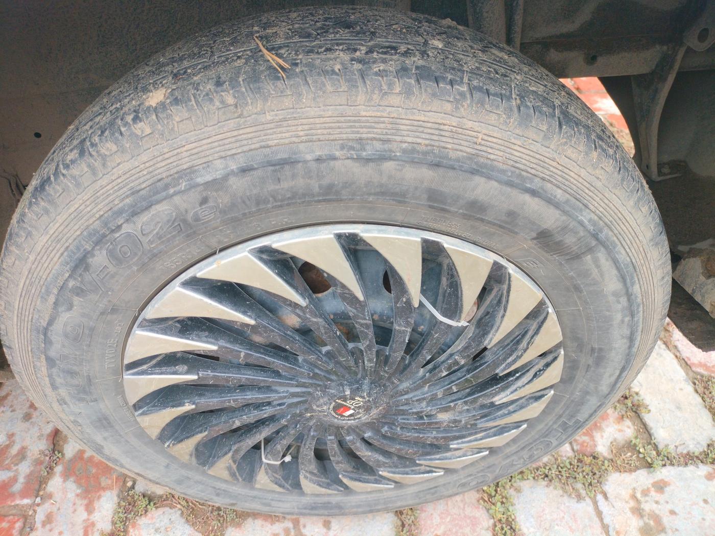 2010 Maruti Ritz VDI, Diesel, Manual, 1,53,700 km, tyre