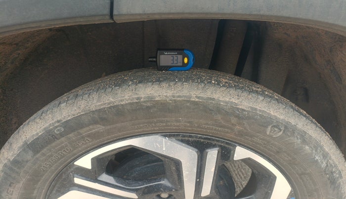 2023 Maruti BREZZA ZXI + SMART HYBRID, Petrol, Manual, 47,778 km, tyre