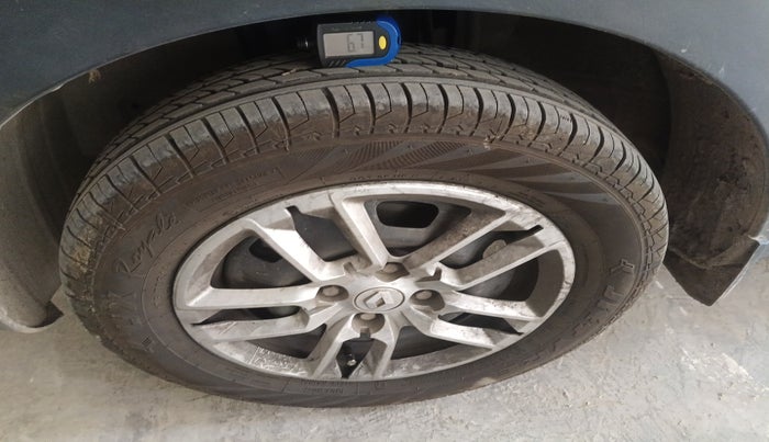 2020 Renault TRIBER RXL MT, Petrol, Manual, 1,18,215 km, tyre