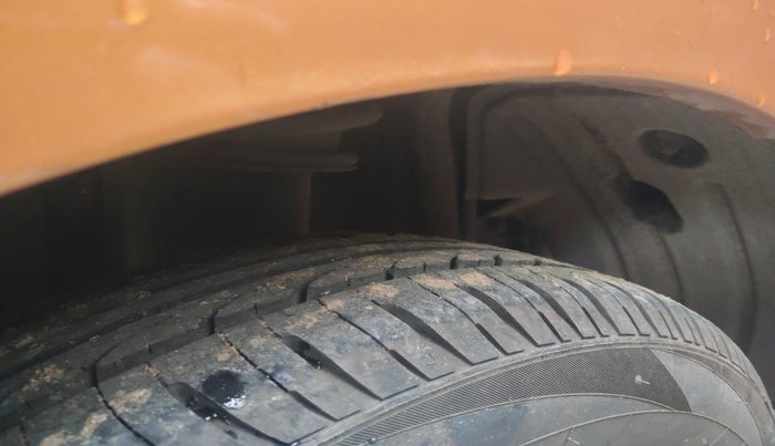 2017 Tata Tiago XZA PETROL, Petrol, Automatic, 48,580 km, tyre