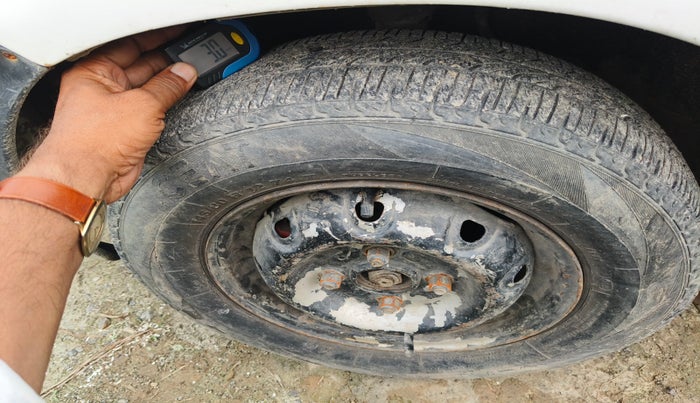 2012 Maruti Alto LXI, Petrol, Manual, 68,581 km, tyre