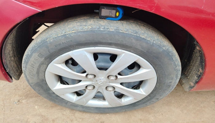 2012 Hyundai Eon MAGNA +, Petrol, Manual, 60,736 km, tyre