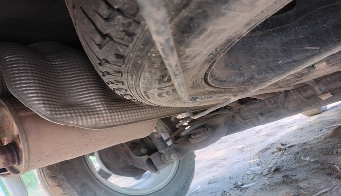 2015 Renault Duster 85 PS RXE DIESEL, Diesel, Manual, 1,10,020 km, tyre