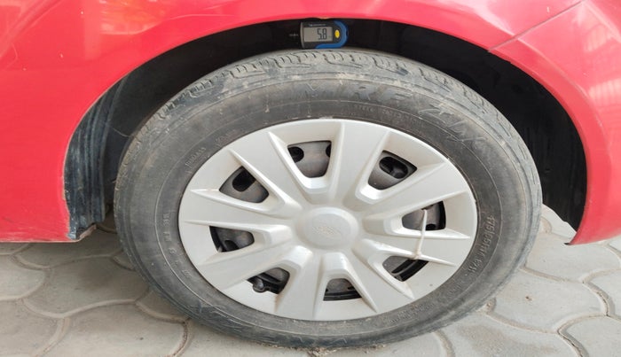 2010 Ford Figo ZXI 1.4 DIESEL, Diesel, Manual, 76,070 km, tyre