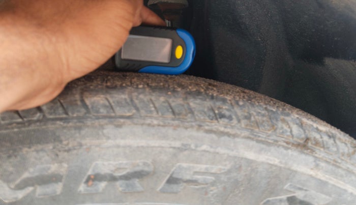 2010 Maruti Ritz VDI, Diesel, Manual, 1,07,662 km, tyre