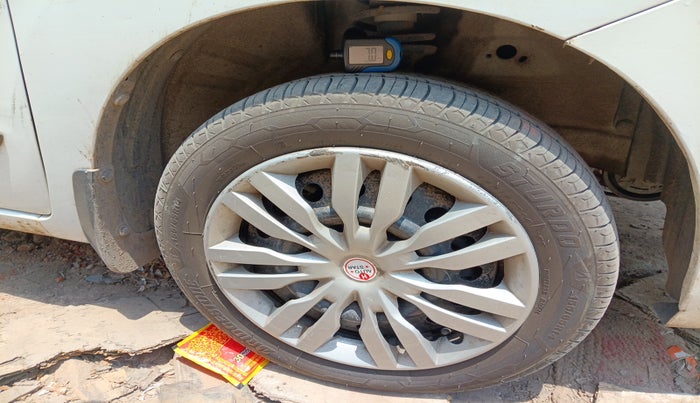 2015 Maruti Wagon R 1.0 VXI, Petrol, Manual, 89,158 km, tyre