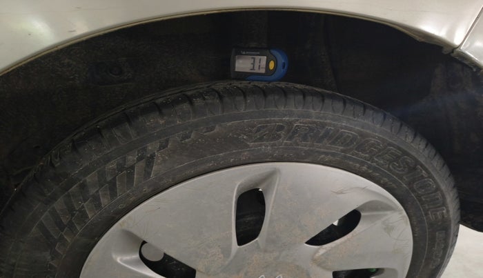 2015 Maruti Celerio ZXI AMT, Petrol, Automatic, 1,18,104 km, tyre