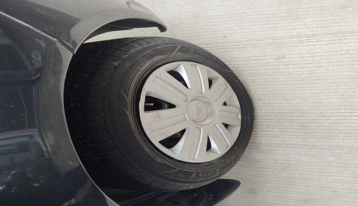 2010 Ford Figo EXI 1.2 PETROL, Petrol, Manual, 1,54,536 km, tyre