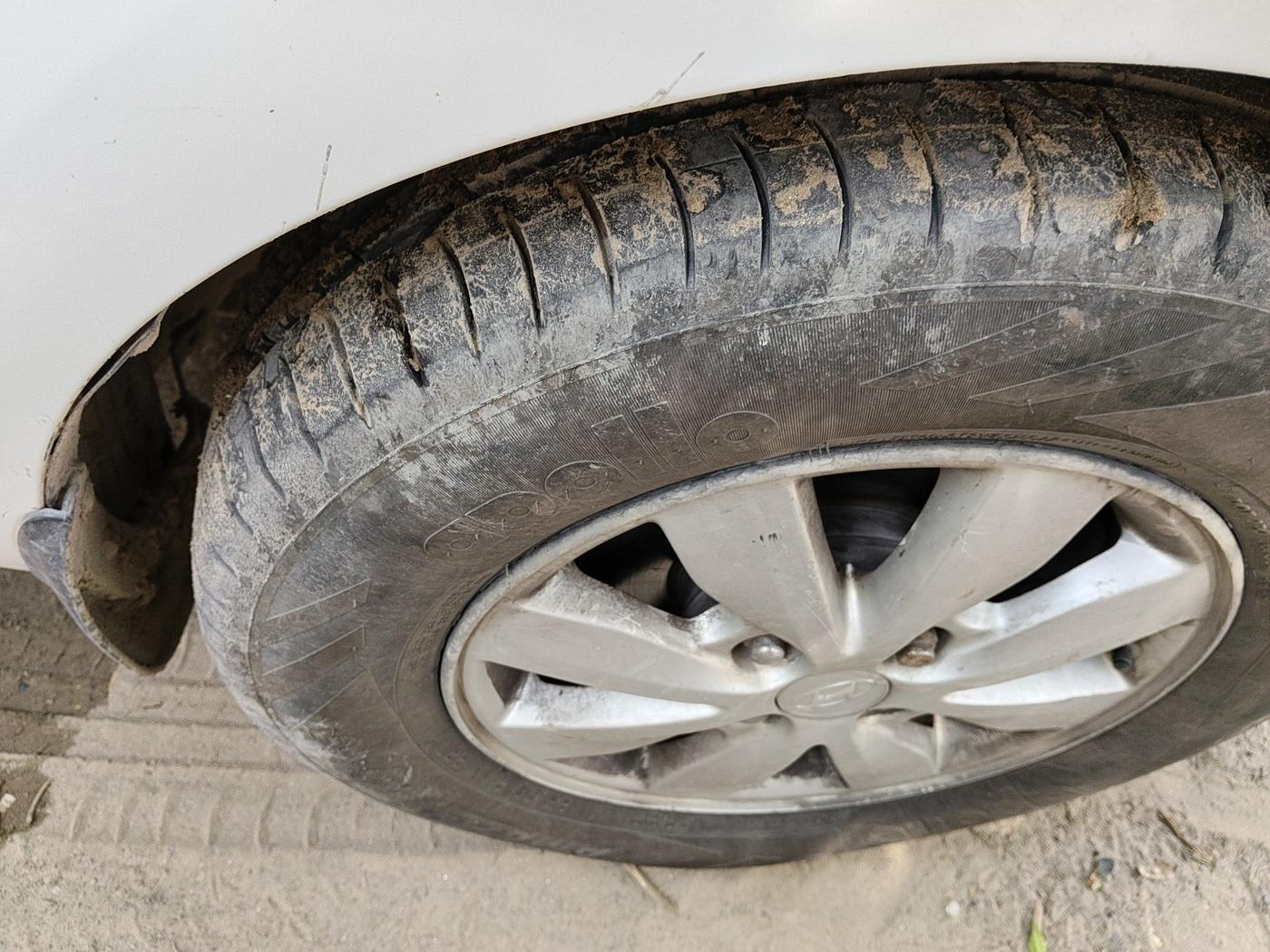 2013 Hyundai i20 SPORTZ 1.4 CRDI, Diesel, Manual, 1,06,000 km, tyre
