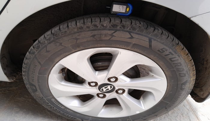 2017 Hyundai Xcent SX 1.1 CRDI, Diesel, Manual, 1,06,147 km, tyre