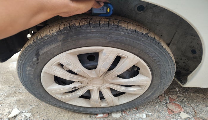 2015 Maruti Celerio VXI, Petrol, Manual, 79,344 km, tyre
