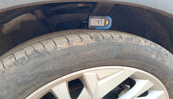 2023 Hyundai VENUE S 1.2, Petrol, Manual, 24,294 km, tyre