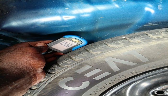 2018 Renault Kwid CLIMBER 1.0 AMT, Petrol, Automatic, 75,000 km, tyre