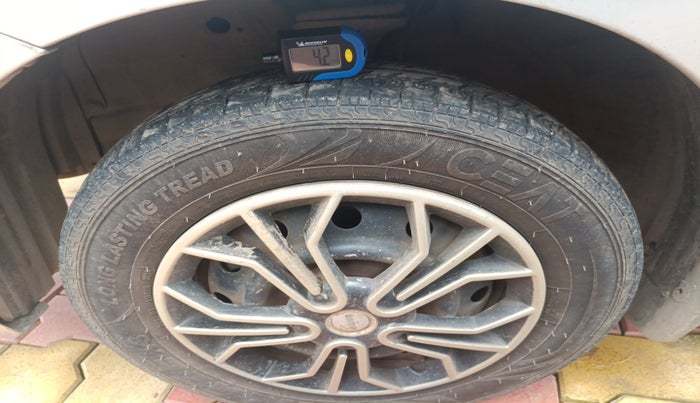 2014 Maruti Wagon R 1.0 LXI CNG, Petrol, Manual, 93,065 km, tyre