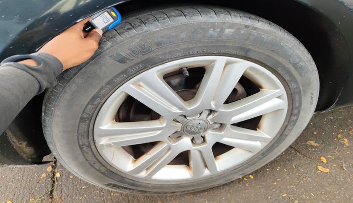 2011 Audi A4 2.0 TFSI, Petrol, Automatic, 48,181 km, tyre