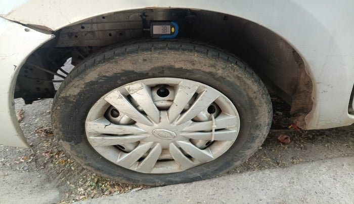 2015 Datsun Go T, Petrol, Manual, 86,704 km, tyre
