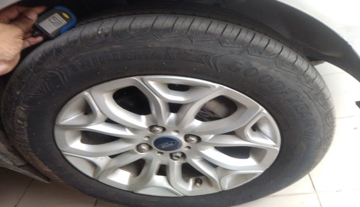 2016 Ford Ecosport TITANIUM 1.5L DIESEL, Diesel, Manual, 1,07,252 km, tyre