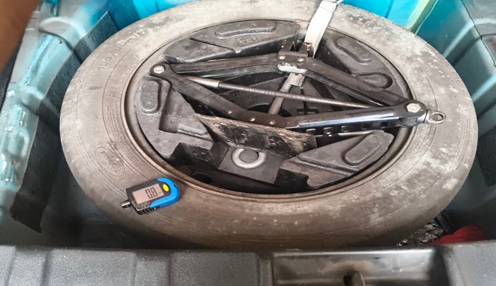 2018 Tata NEXON XM PETROL, Petrol, Manual, 94,638 km, tyre