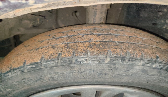 2010 Tata Indigo ECS GLX, Petrol, Manual, 43,128 km, tyre