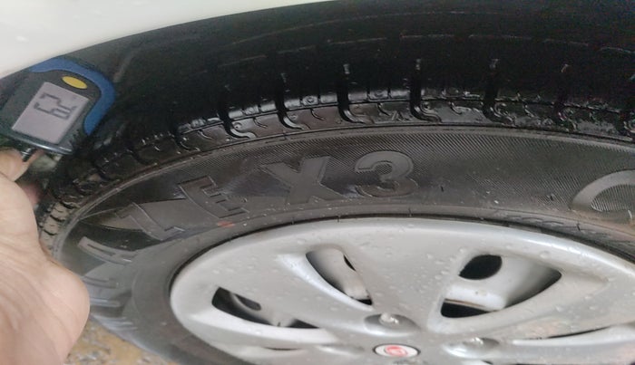 2011 Hyundai i10 ERA 1.1, Petrol, Manual, 46,275 km, tyre