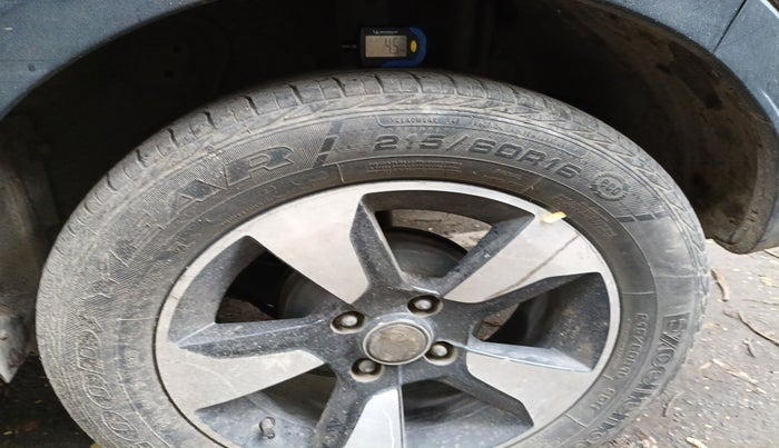 2018 Tata NEXON XZ PLUS DIESEL, Diesel, Manual, 1,88,834 km, tyre