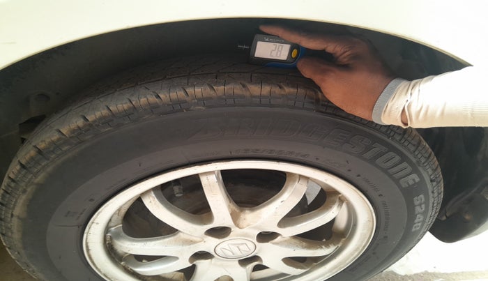2014 Maruti Swift Dzire VDI, Diesel, Manual, 91,716 km, tyre
