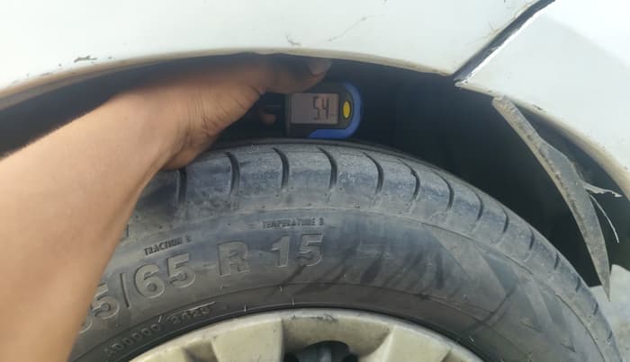 2012 Maruti Ertiga VDI, Diesel, Manual, 1,68,421 km, tyre