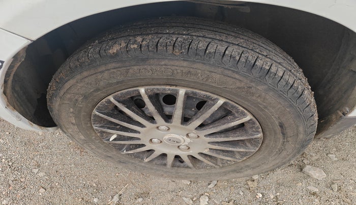 2013 Maruti Ritz VXI, Petrol, Manual, 89,884 km, tyre