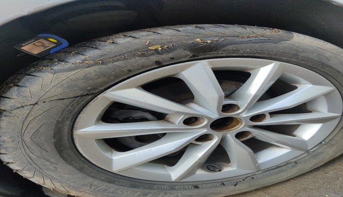 2014 Skoda Octavia AMBITION 2.0 TDI AT, Diesel, Automatic, 84,235 km, tyre