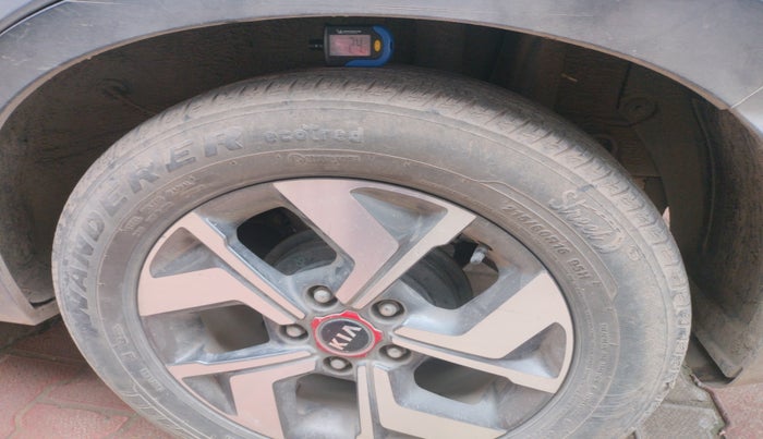 2021 KIA SONET GTX PLUS 1.5, Diesel, Manual, 93,740 km, tyre