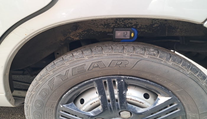 2010 Maruti Alto LXI, Petrol, Manual, 1,09,271 km, tyre