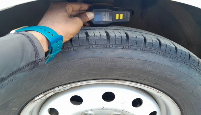 2019 Maruti Swift LXI, Petrol, Manual, 39,564 km, tyre