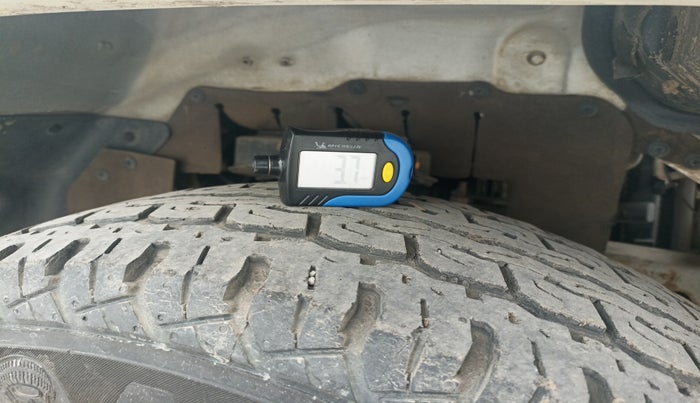 2017 Mahindra Bolero POWER PLUS ZLX, Diesel, Manual, 1,18,478 km, tyre