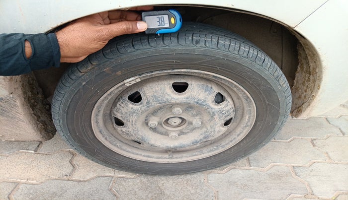 2020 Maruti Alto LXI CNG, Petrol, Manual, 87,648 km, tyre