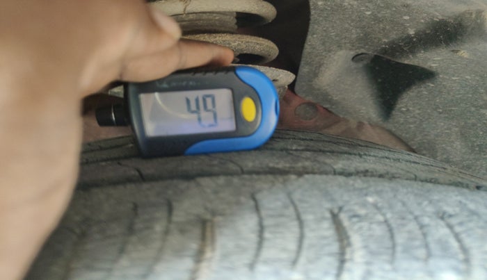 2019 Mahindra XUV300 W8 (O) 1.2 PETROL, Petrol, Manual, 26,033 km, tyre
