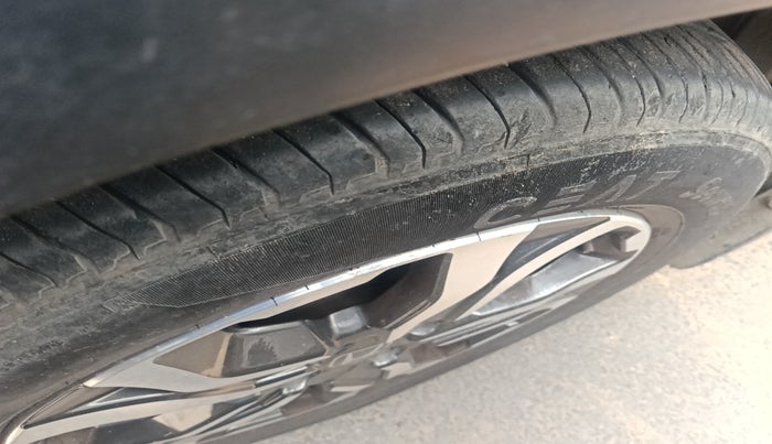 2018 Honda WR-V 1.2L I-VTEC VX MT, Petrol, Manual, 53,245 km, tyre