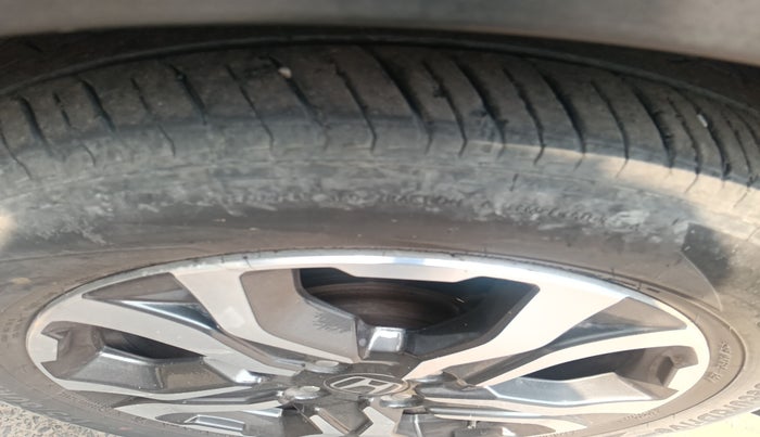 2018 Honda WR-V 1.2L I-VTEC VX MT, Petrol, Manual, 53,245 km, tyre