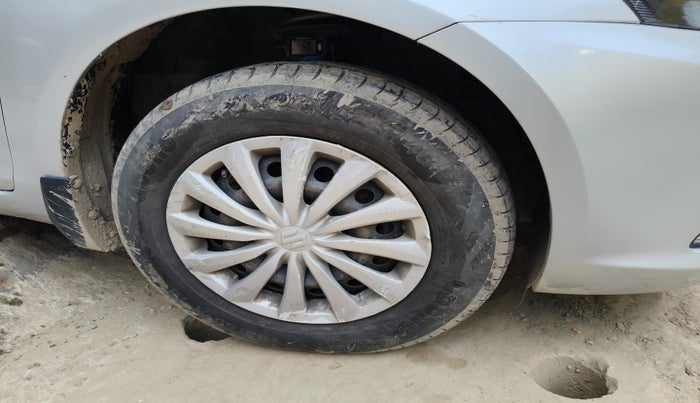 2015 Maruti Swift Dzire VDI, Diesel, Manual, 55,446 km, tyre