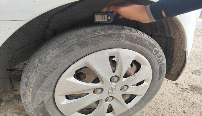 2011 Hyundai i10 MAGNA 1.2, Petrol, Manual, 80,675 km, tyre