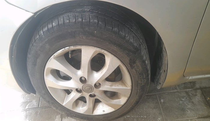 2014 Nissan Micra XV CVT, Petrol, Automatic, 31,818 km, tyre