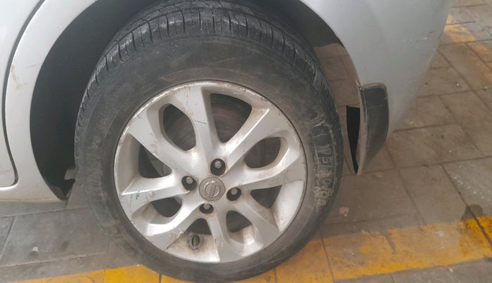 2014 Nissan Micra XV CVT, Petrol, Automatic, 31,818 km, tyre