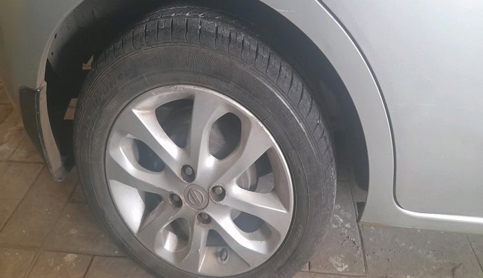 2014 Nissan Micra XV CVT, Petrol, Automatic, 31,818 km, tyre