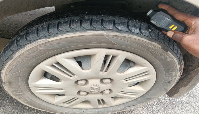 2010 Hyundai Santro Xing GLS, Petrol, Manual, 90,643 km, tyre