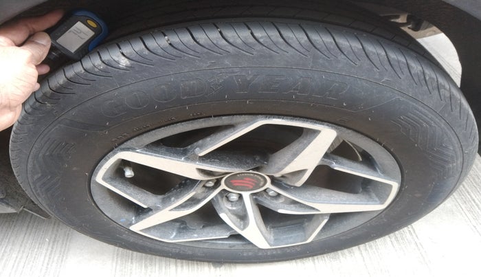 2018 Hyundai Creta E PLUS 1.6 PETROL, Petrol, Manual, 57,345 km, tyre