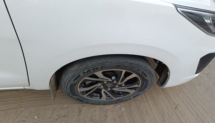 2022 Toyota Innova Crysta 2.7 GX AT 7 STR, Petrol, Automatic, 1,13,587 km, tyre
