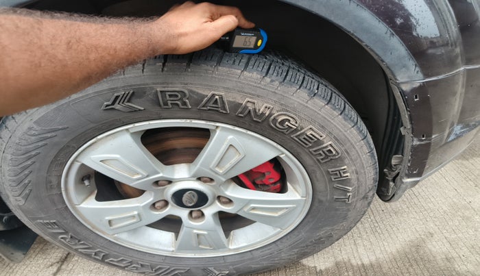 2012 Mahindra XUV500 W8, Diesel, Manual, 1,04,462 km, tyre
