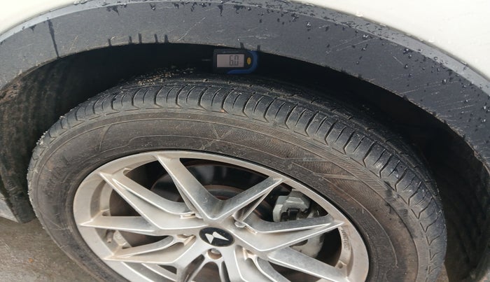 2023 Mahindra XUV300 W6 1.5 Diesel, Diesel, Manual, 21,679 km, tyre