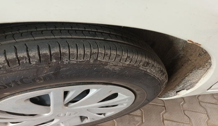 2015 Maruti Swift VDI ABS, Diesel, Manual, 1,19,974 km, tyre